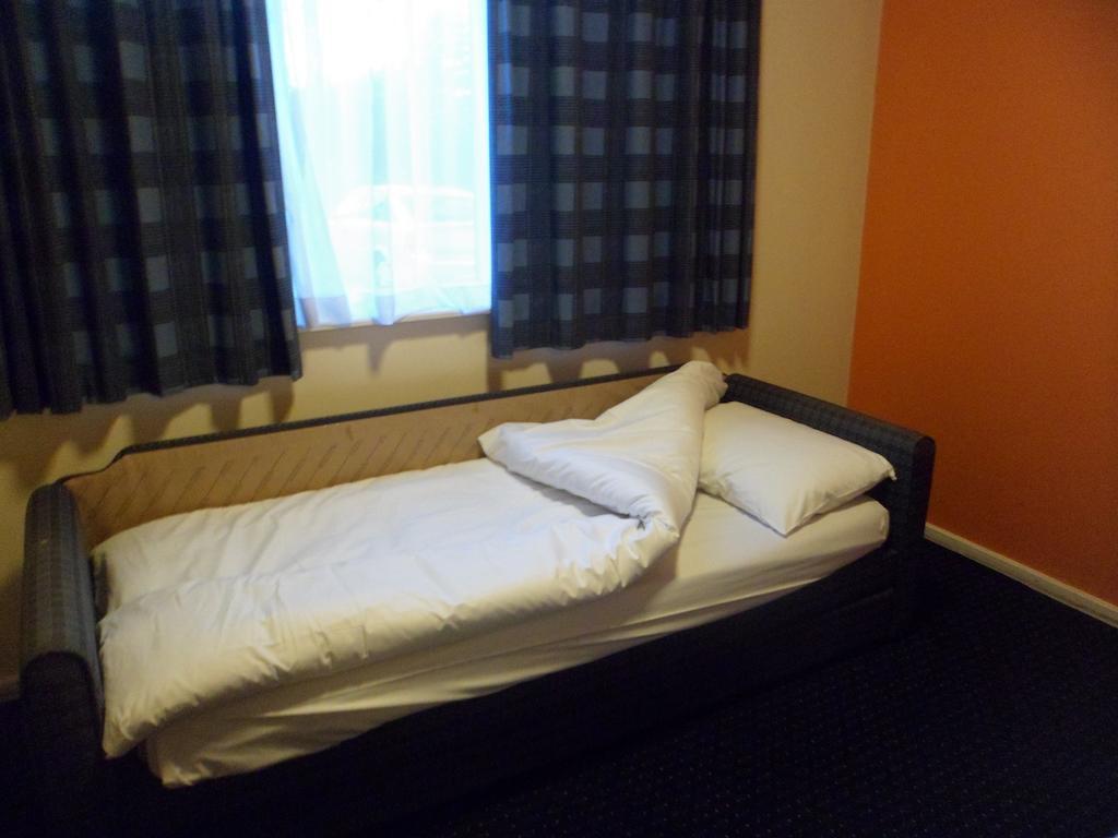 Metro Inns Huddersfield Kamer foto