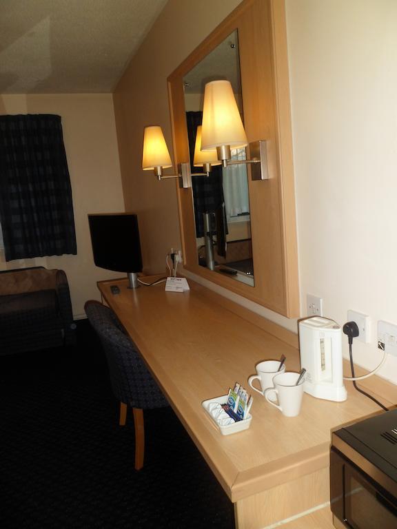 Metro Inns Huddersfield Kamer foto