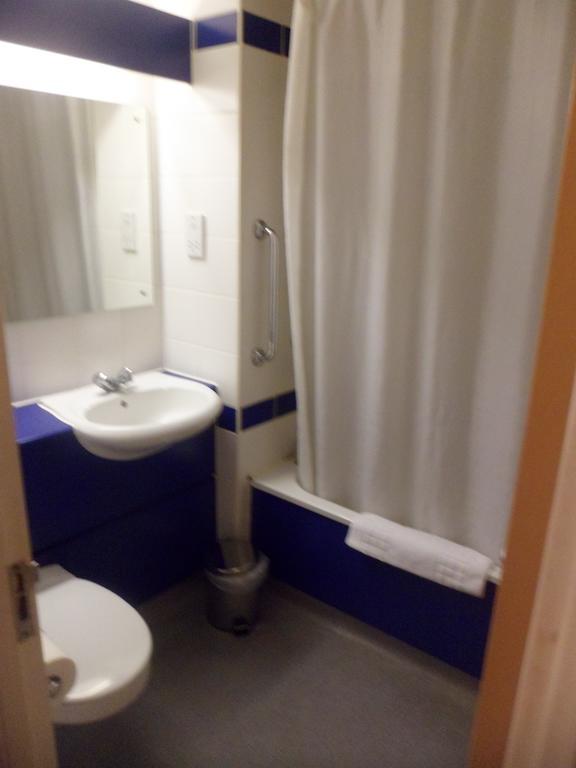 Metro Inns Huddersfield Kamer foto