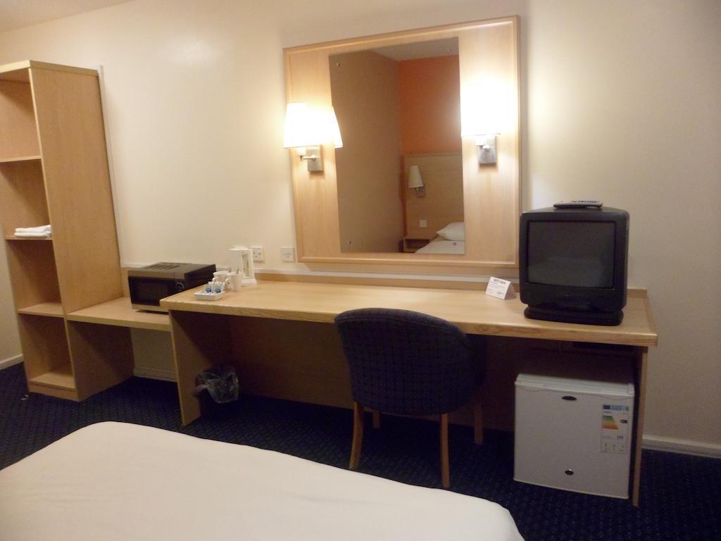 Metro Inns Huddersfield Kamer foto